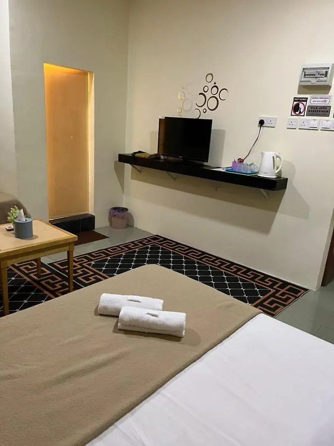 Oyo 90762 Fs Dimensi Hotel Malacca